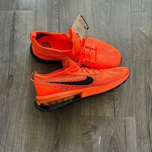 NWT• Nike Air Max Flyknit Racer Shoe • Size 12